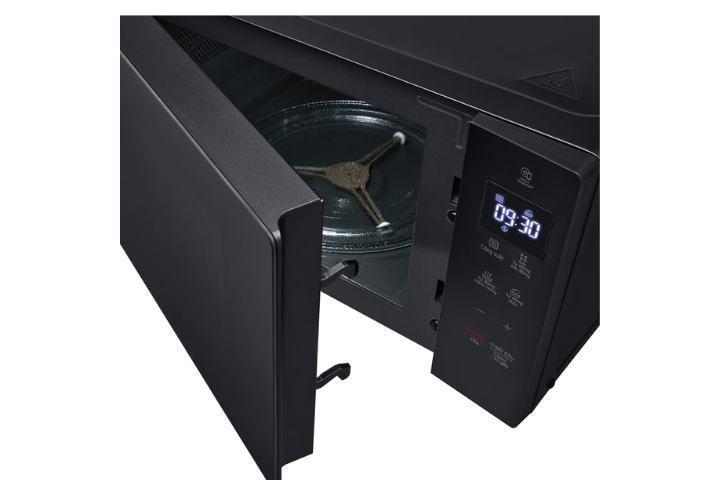 Lò vi sóng LG MS2032GAS NeoChef™ 20L màu đen
