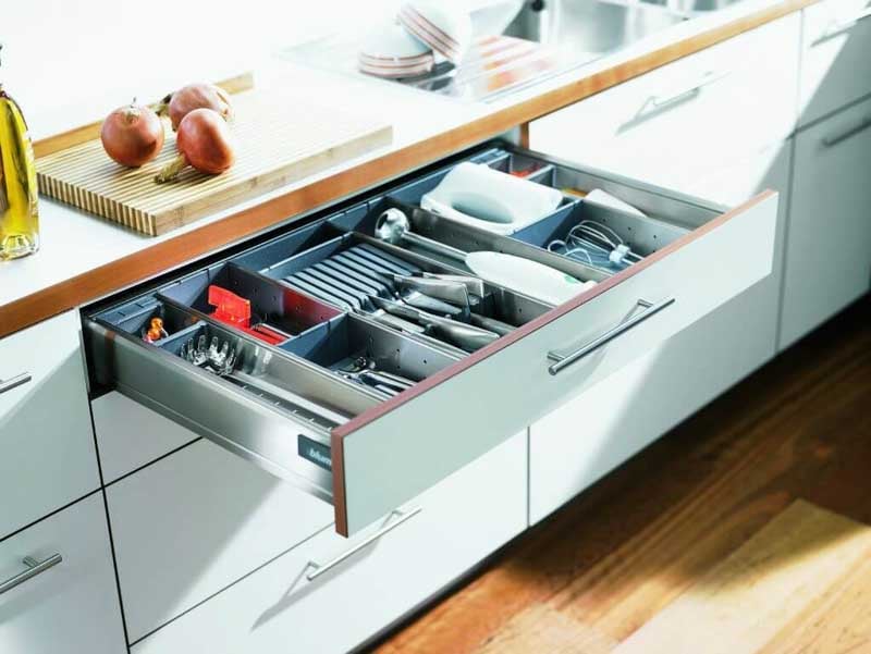 Ray bi toàn phần Hafele màu đen 500mm 494.02.455  có nhiều tính năng nổi bật