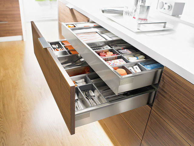 Nên chọn Ray âm EPC EVO mở toàn phần,nhấn mở Hafele 433.32.174 kích thước phù hợp