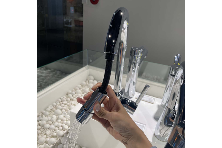 Vòi rửa chén Toto TX608KNBR nóng lạnh