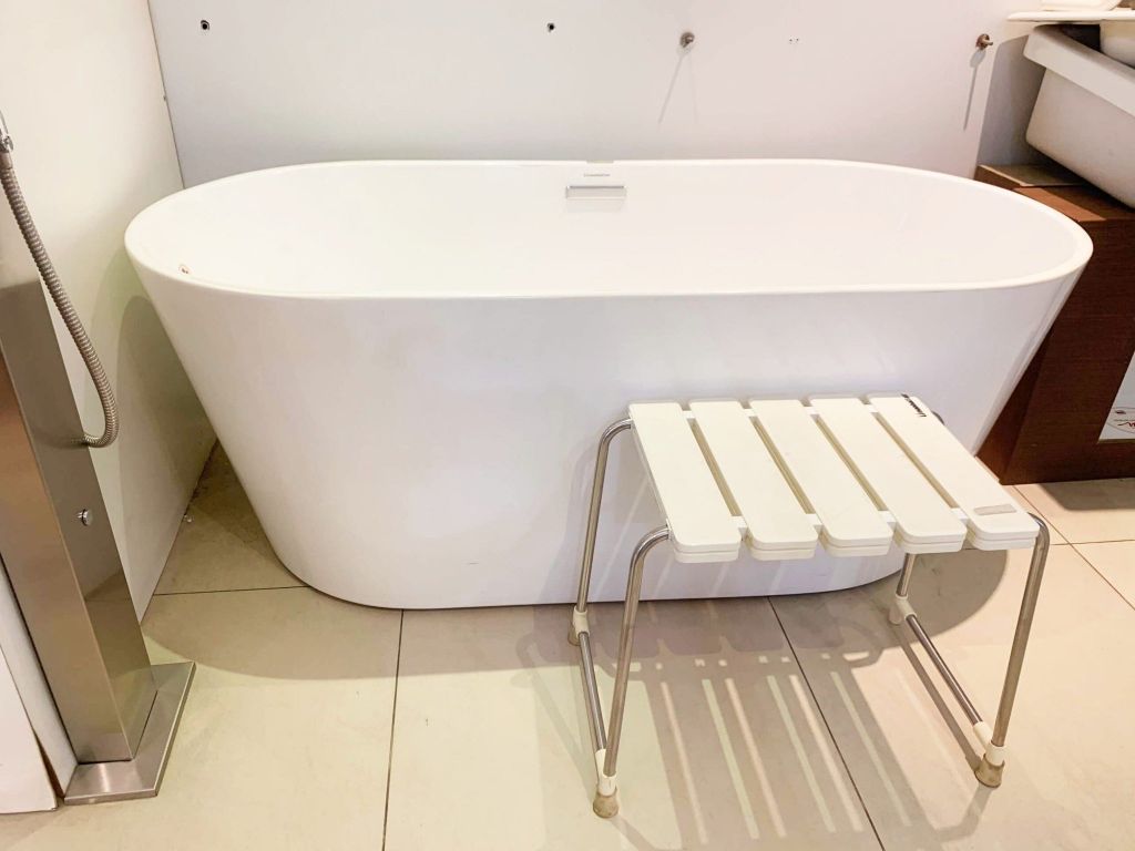 Ghế phòng tắm cho bồn tắm Manhattan MBB-01