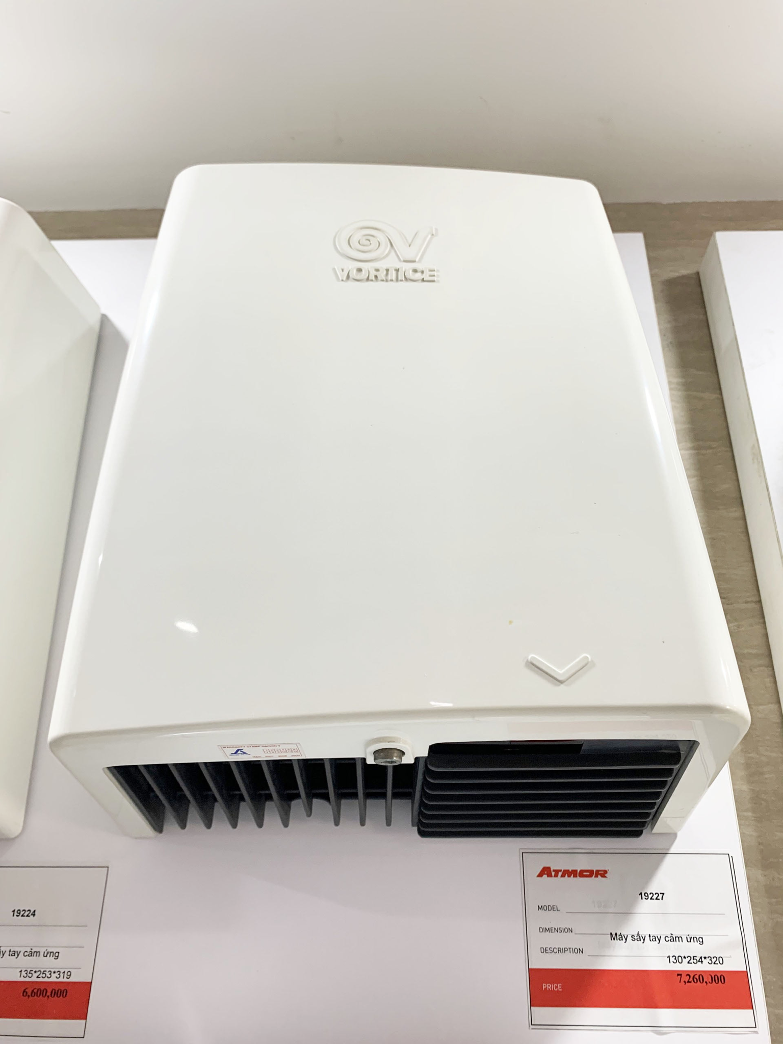 Máy sấy tay cảm ứng Vortice 19227