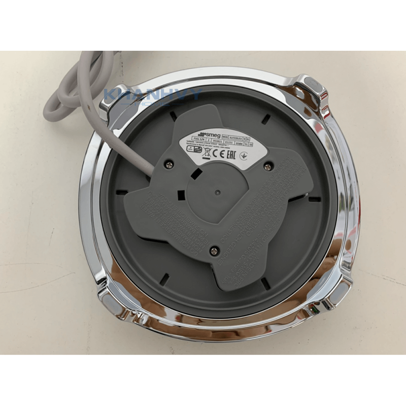 Ấm đun nước SMEG KLF03BLEU 535.43.670