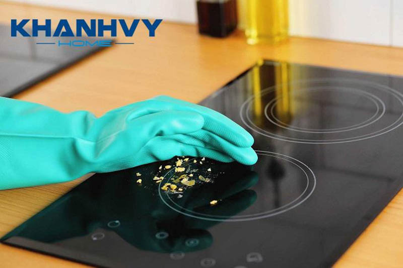 Vệ sinh bếp từ đúng cách giúp bếp luôn bề bỉ và hoạt động hiệu quả