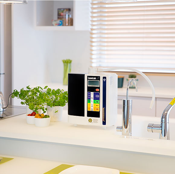 Máy lọc nước Kangen Leveluk SD501 mang đến cho gia đình bạn nguồn nước sạch và tinh khiết nhất