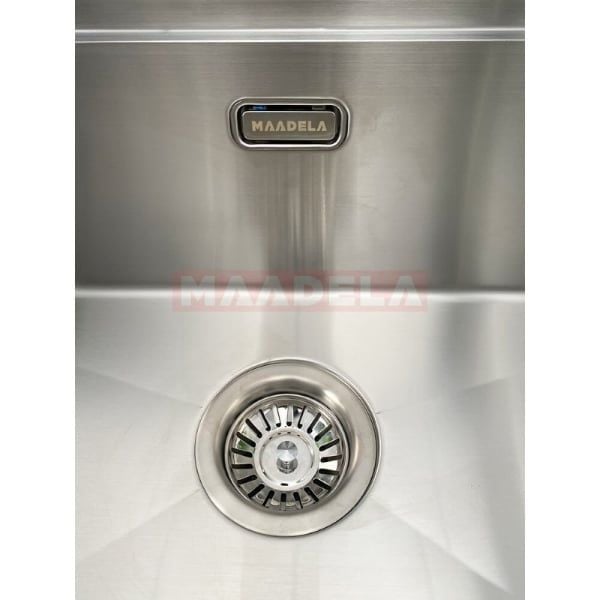 Chậu rửa chén Maadela MDS-8245FSU