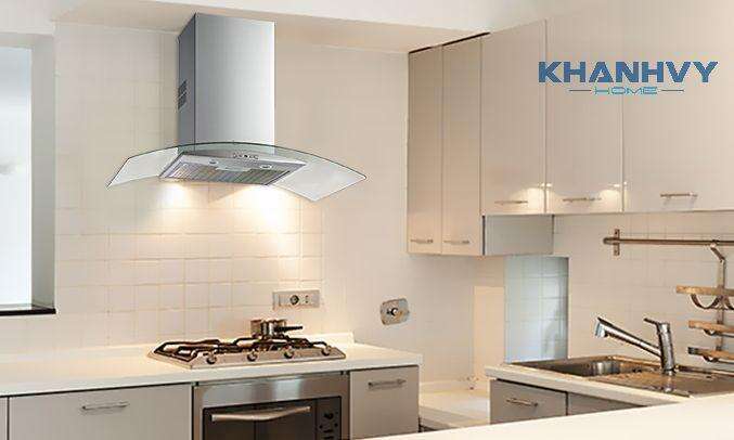 Máy hút mùi giúp không gian bếp sạch, thoáng hơn