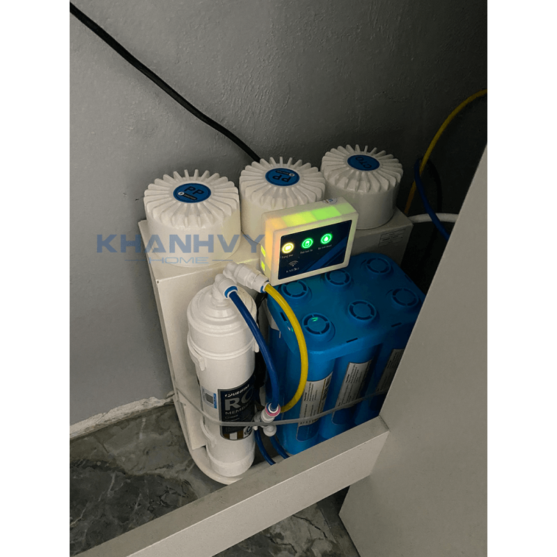 Máy lọc nước Karofi KAQ-U95