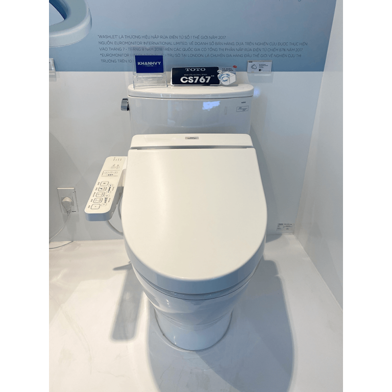 Bàn cầu hai khối TOTO CS767RW7 nắp rửa điện tử WASHLET