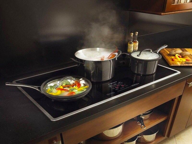 Bếp điện từ Malloca sở hữu nhiều tính năng hiện đại