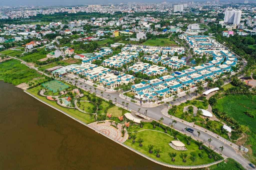 Phòng đơn giản, hiện đại và hài hòa với không gian nhà bếp