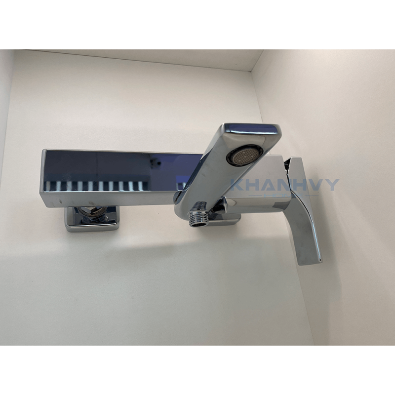 Bộ trộn bồn tắm lắp nổi REGAL Hafele 495.61.122
