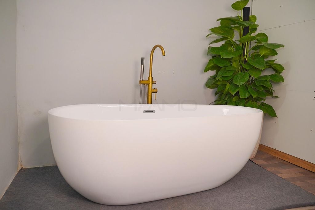 Bồn tắm Maamo MA-2401 ovan trứng