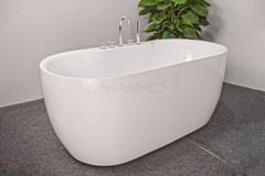 Bồn tắm Maamo MA-2426 ovan cạnh thẳng gắn massage và sen vòi