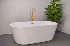 Bồn tắm Maamo MA-2402 ovan cạnh thẳng