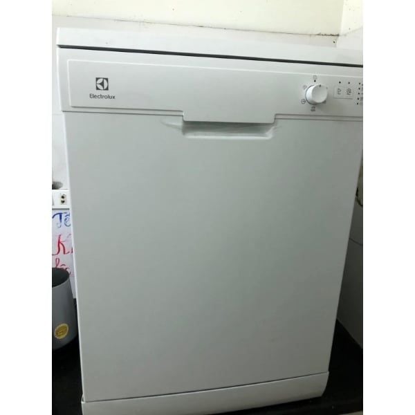Máy rửa chén Electrolux ESF5206LOW 13 bộ