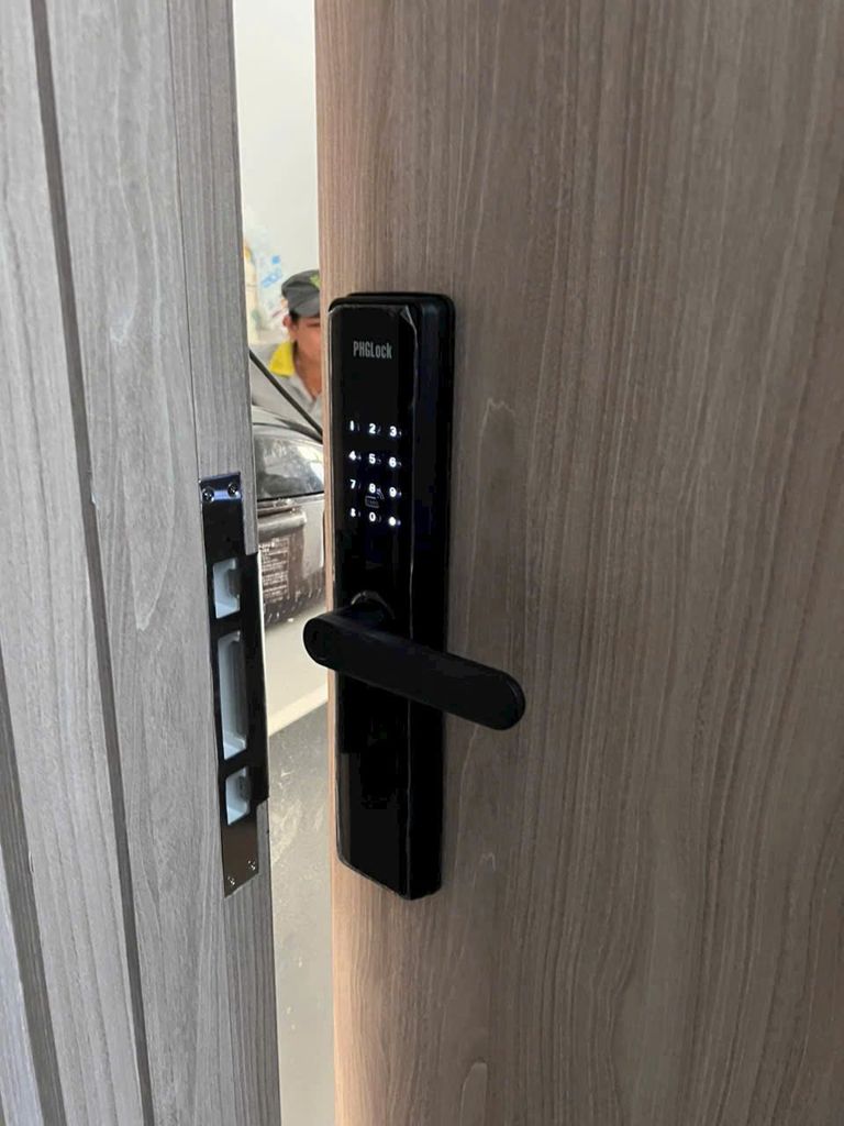 Khóa điện tử PHGLock FP7166B App