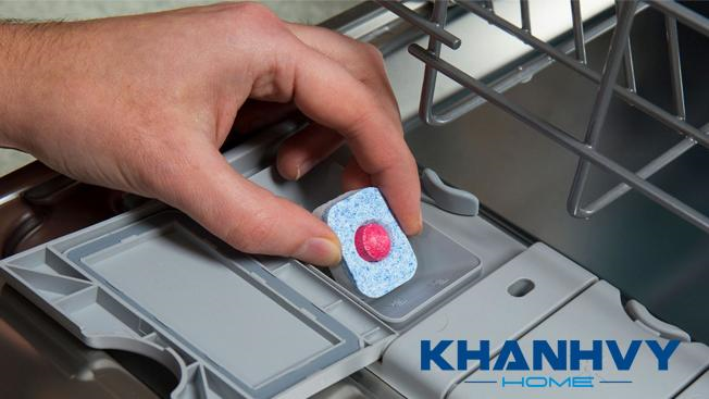 Các loại vật dụng có lòng sâu nên được úp xuống