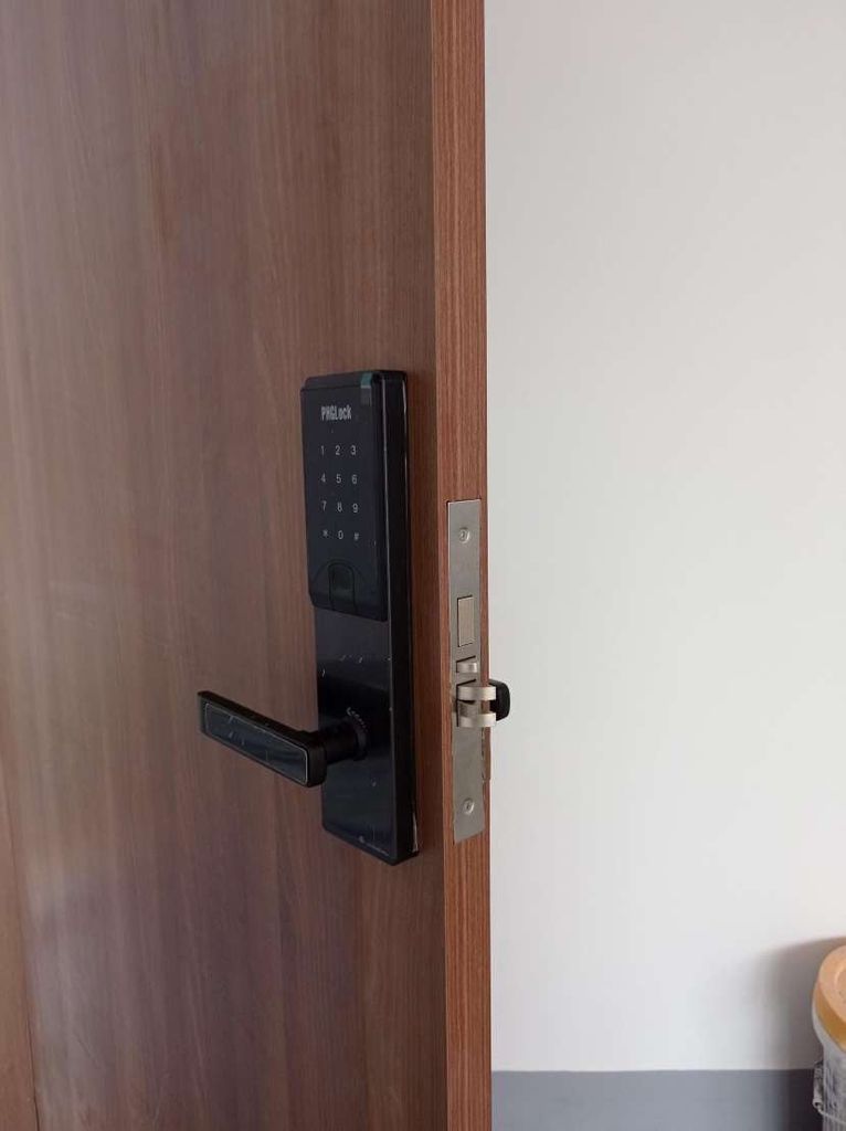 Khóa điện tử PHGLock KR7868B - R App