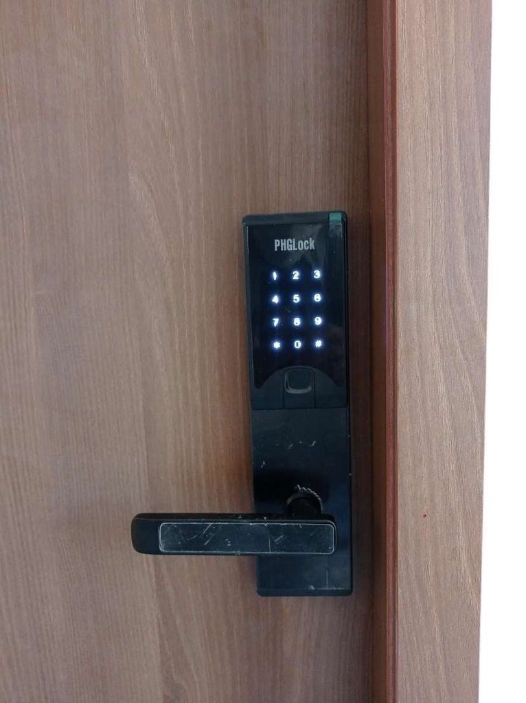 Khóa điện tử PHGLock KR7868B - L App