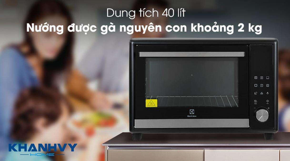 Lò nướng để bàn Electrolux EOT40DBD sở hữu thiết kế đơn giản nhưng sang trọng, phù hợp với mọi không gian lắp đặt