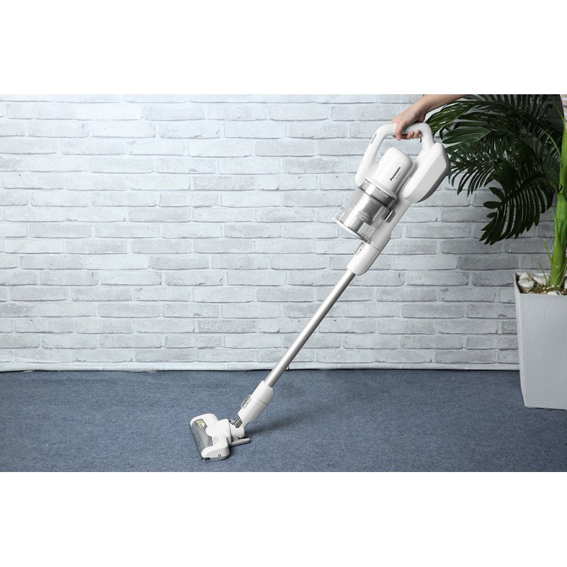 Máy hút bụi Panasonic MC-SBV01W246