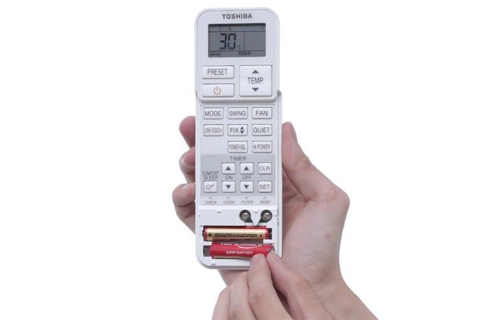 Máy lạnh Toshiba RAS-H13C3KCVG-V Inverter 1 chiều 12.000 BTU 1.5