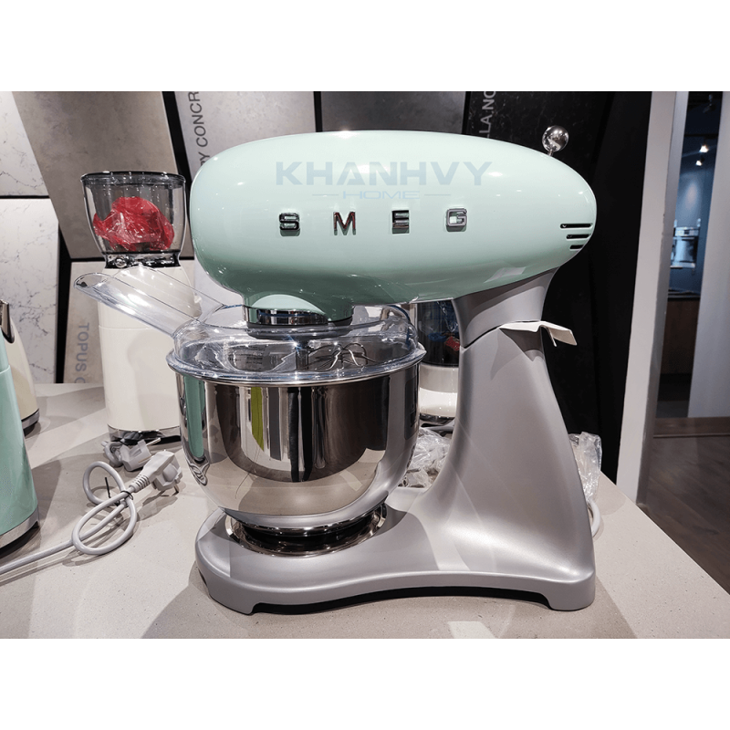 Máy trộn bột Smeg SMF02PGEU 535.43.601