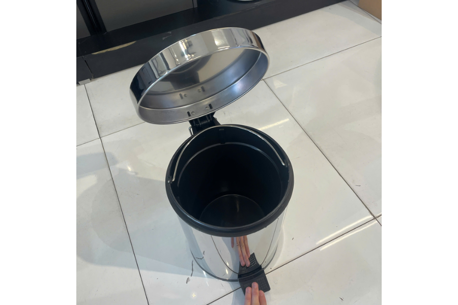 Thùng rác inox 12 lít Atmor 8074