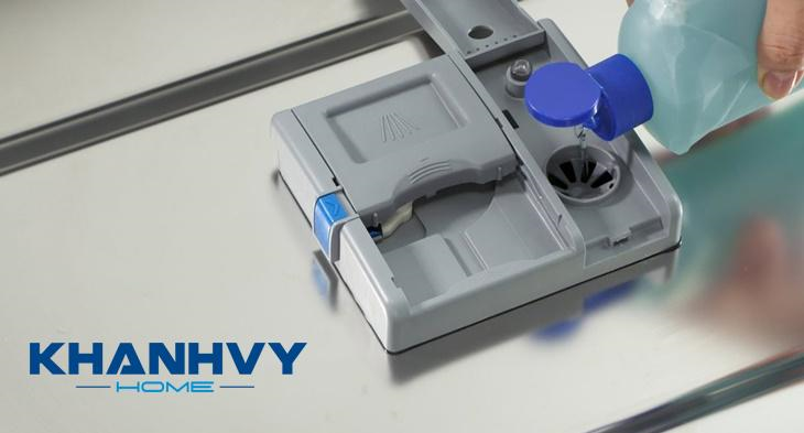Ngăn chuyên dụng đựng nước làm bóng