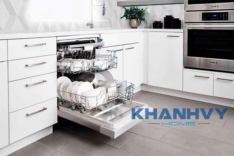Máy rửa chén loại tốt có khay chén dĩa linh hoạt