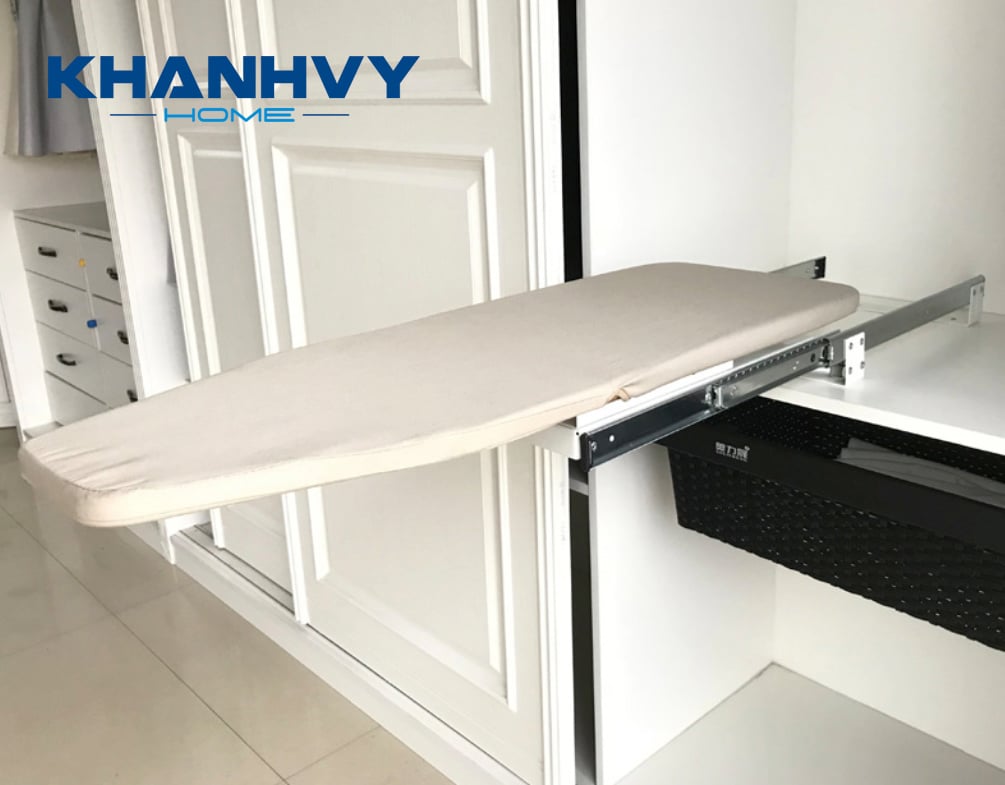 Giá treo caravat và thắt lưng