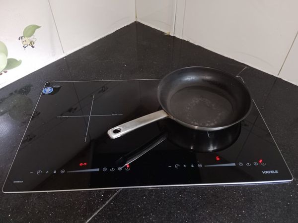 Sản phẩm chứa ảnh đánh giá của người dùng[ Không được xoá]