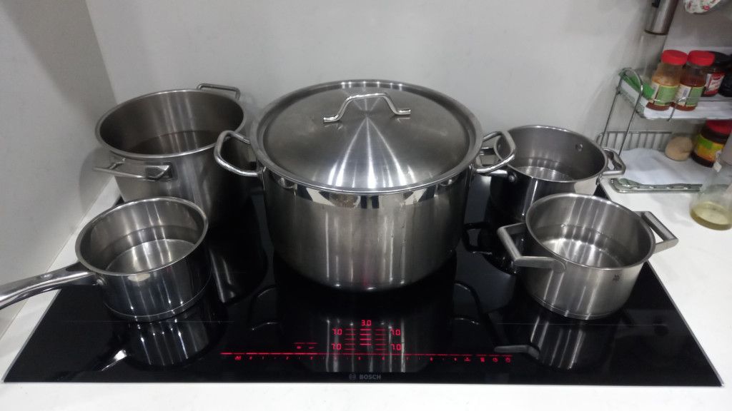 Sản phẩm chứa ảnh đánh giá của người dùng[ Không được xoá]