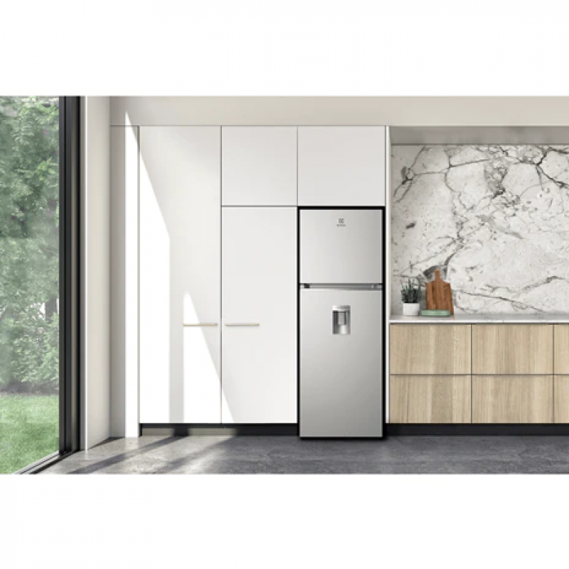 Tủ lạnh Electrolux ETB3440K-A 331 lít