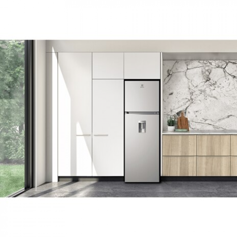 Tủ lạnh Electrolux ETB3740K-A 360 lít