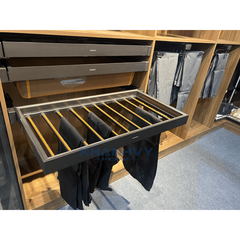 Vắt quần âu, ray giảm chấn Eurogold EUA4190B
