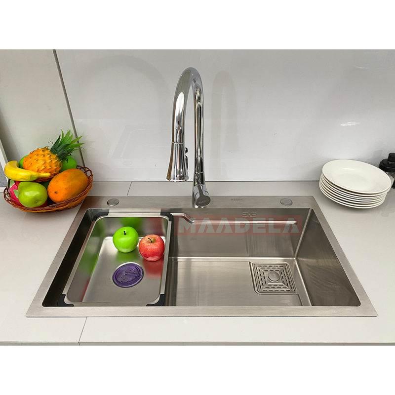 Vòi rửa chén Maadela MDF-6046W