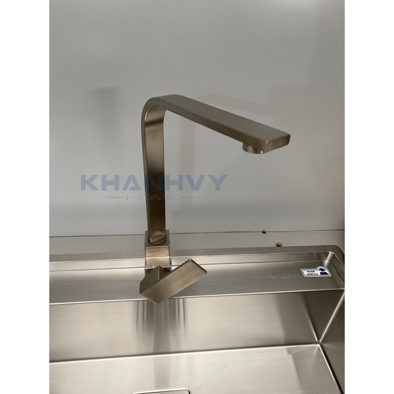 Vòi rửa chén Malloca K536S