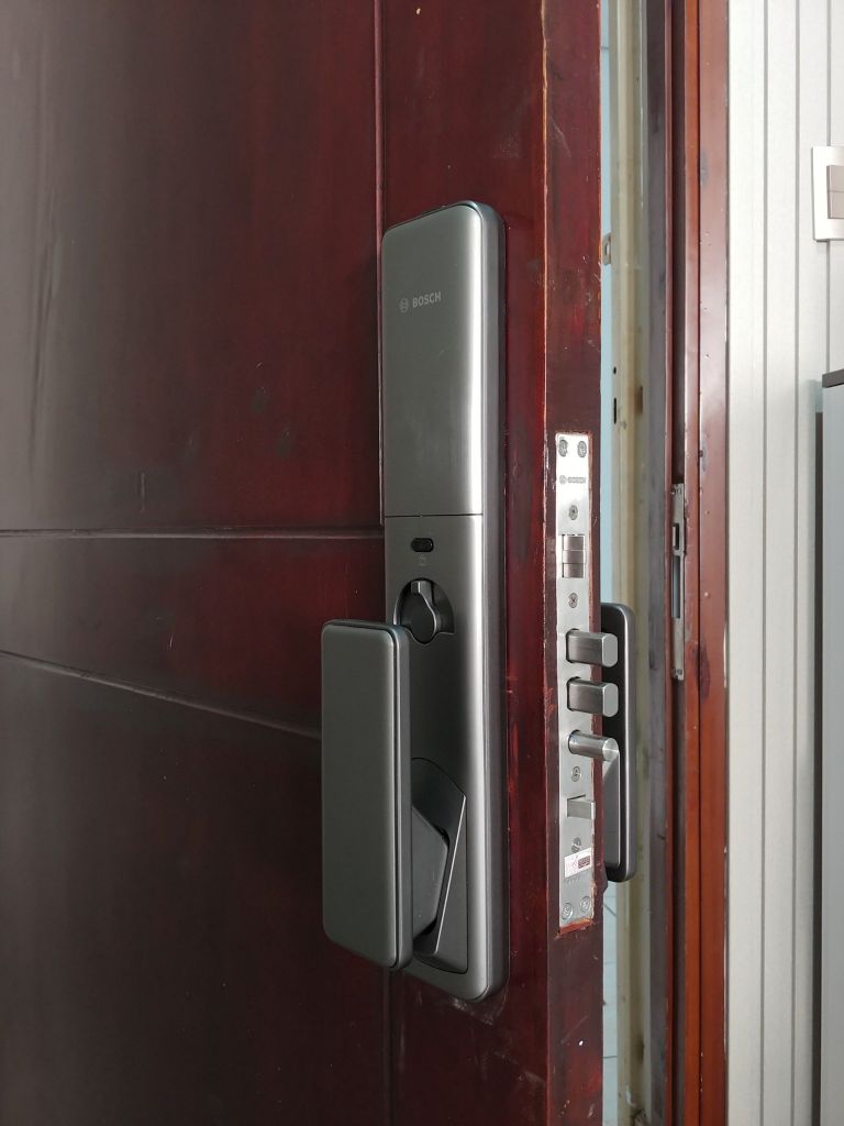 Khóa điện tử Bosch FU750 EU Gray