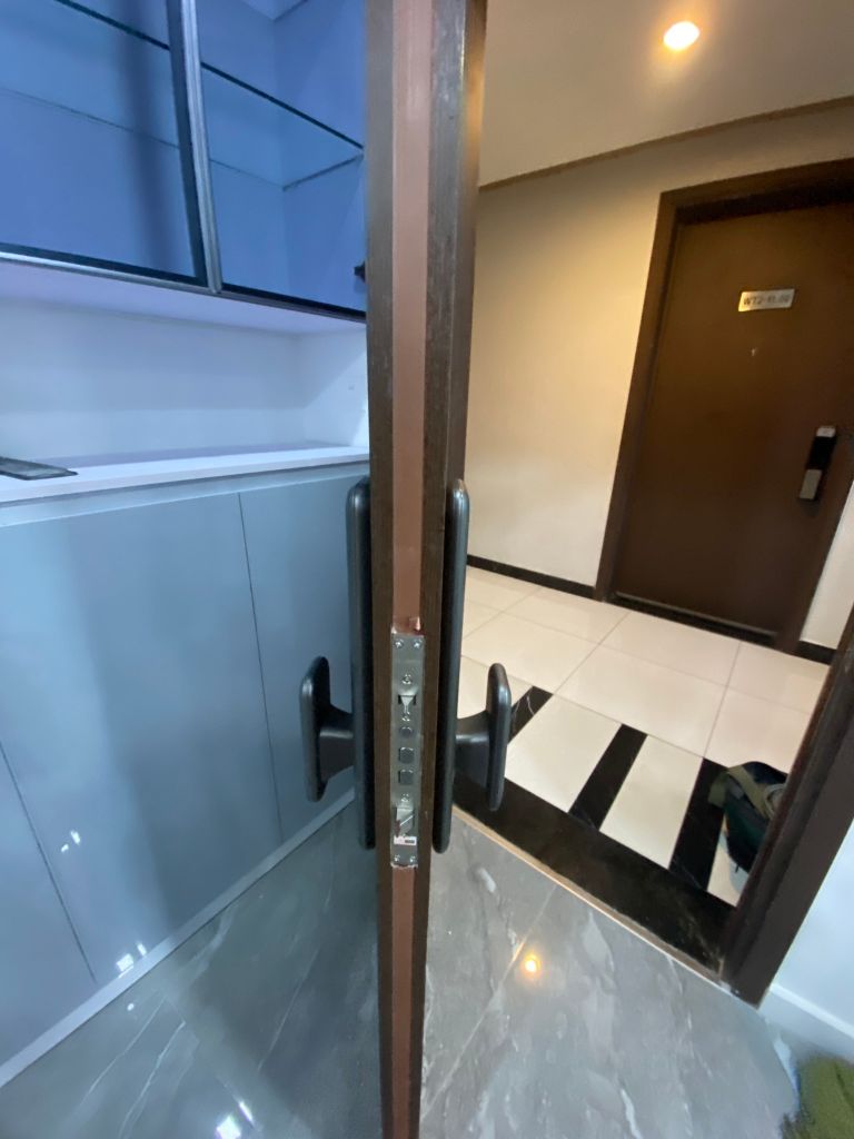 Khóa điện tử Bosch EL500 EU Amber Gold