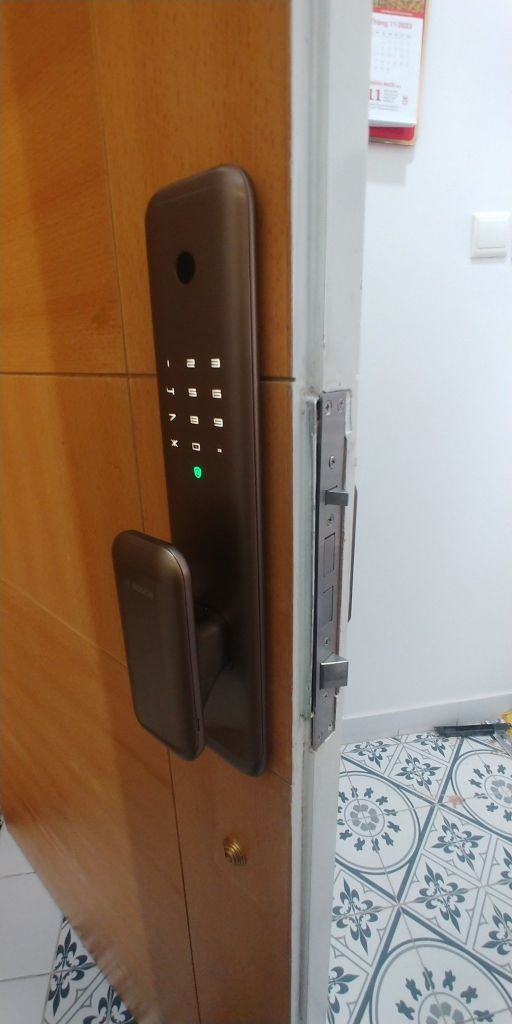 Khóa điện tử Bosch EL500 EU Amber Gold