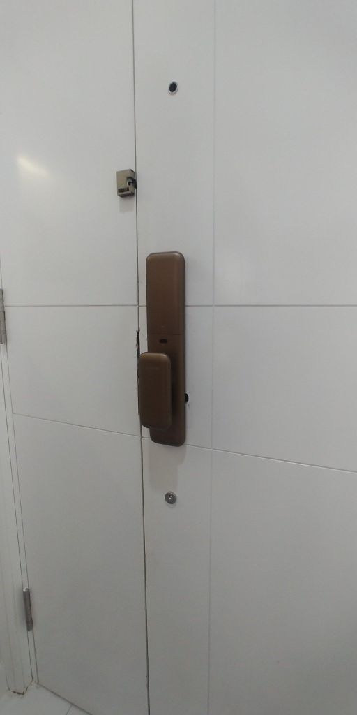 Khóa điện tử Bosch EL500 EU Amber Gold