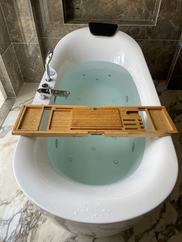Bồn tắm massage Mowoen MW8305BFB – 170.MS