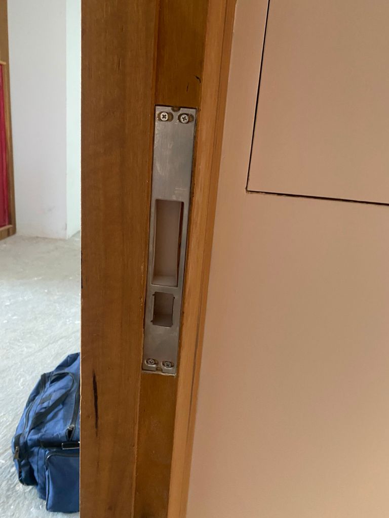 Khóa điện tử Bosch FU750 EU Amber Gold