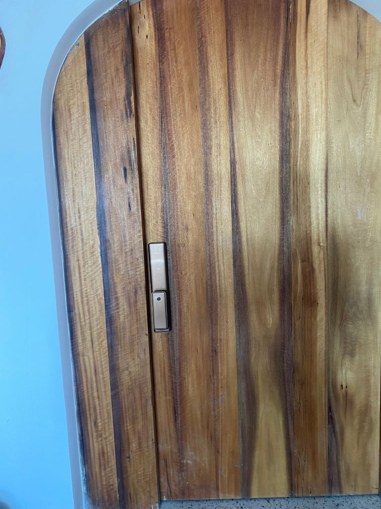 Khóa điện tử Bosch FU750 EU Amber Gold