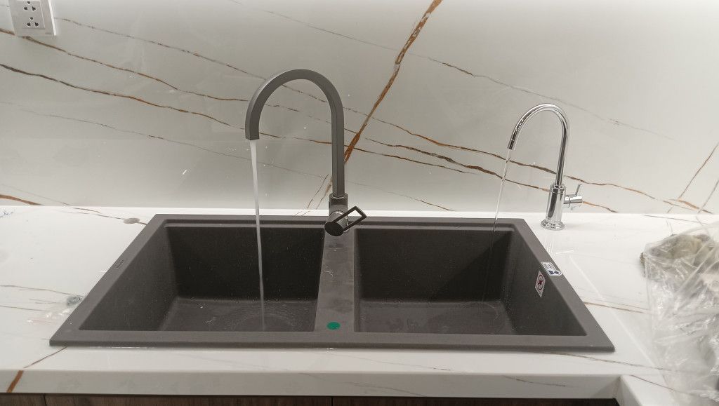 Sản phẩm chứa ảnh đánh giá của người dùng[ Không được xoá]