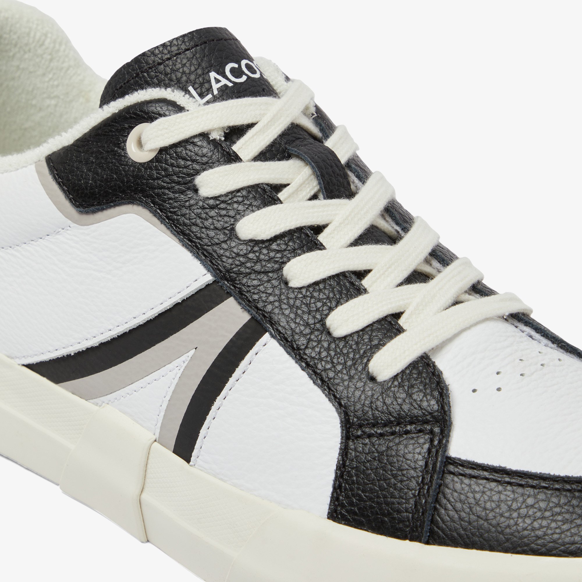 Giày Lacoste Nam L004 Chất Liệu Da