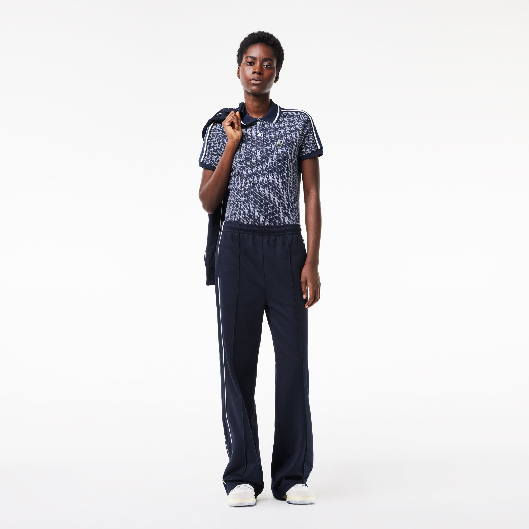 Áo Polo Lacoste Nữ Ôm Dáng Chất Liệu Jacquard Họa Tiết Monogram