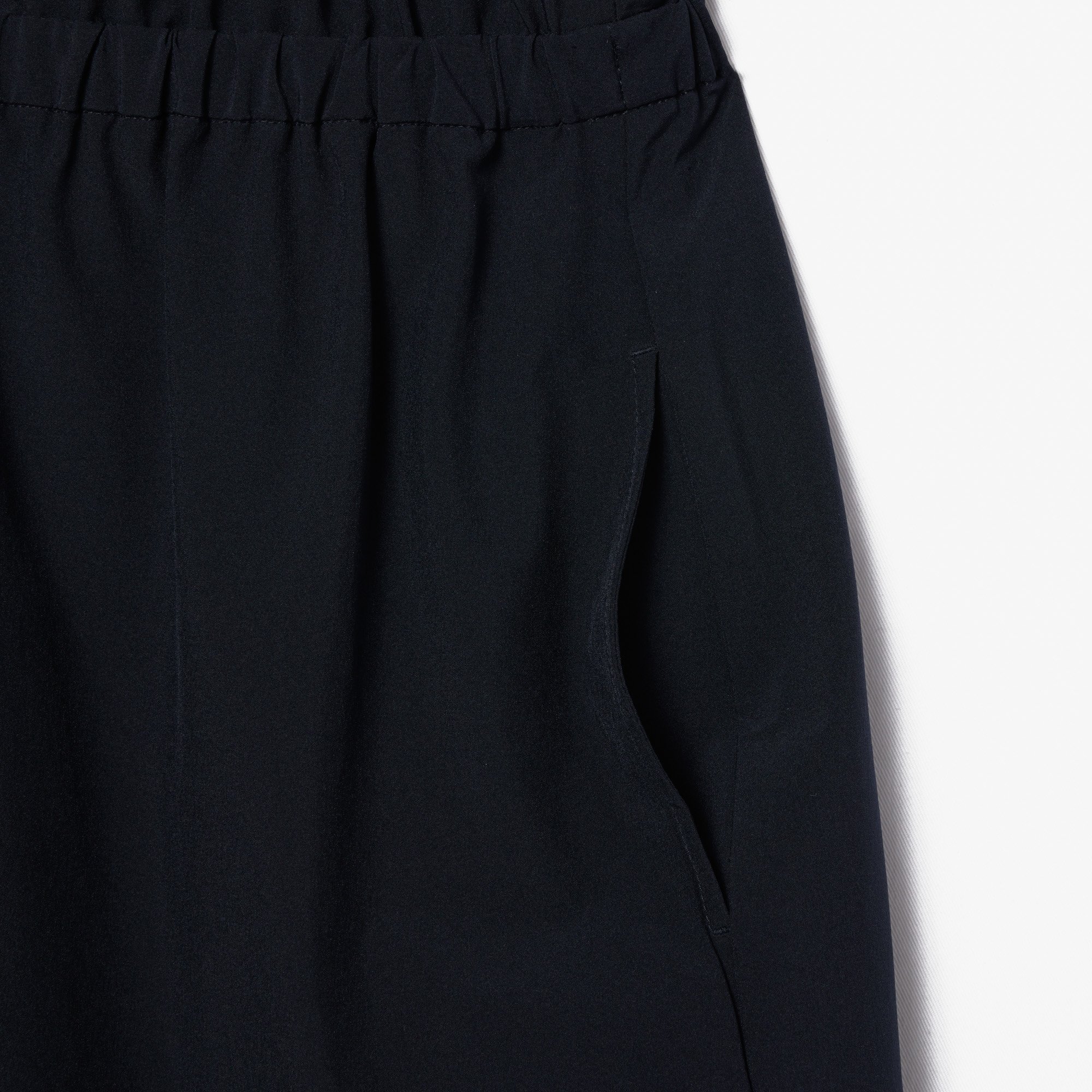 Đầm Sát Nách Hở Lưng Lacoste Nữ